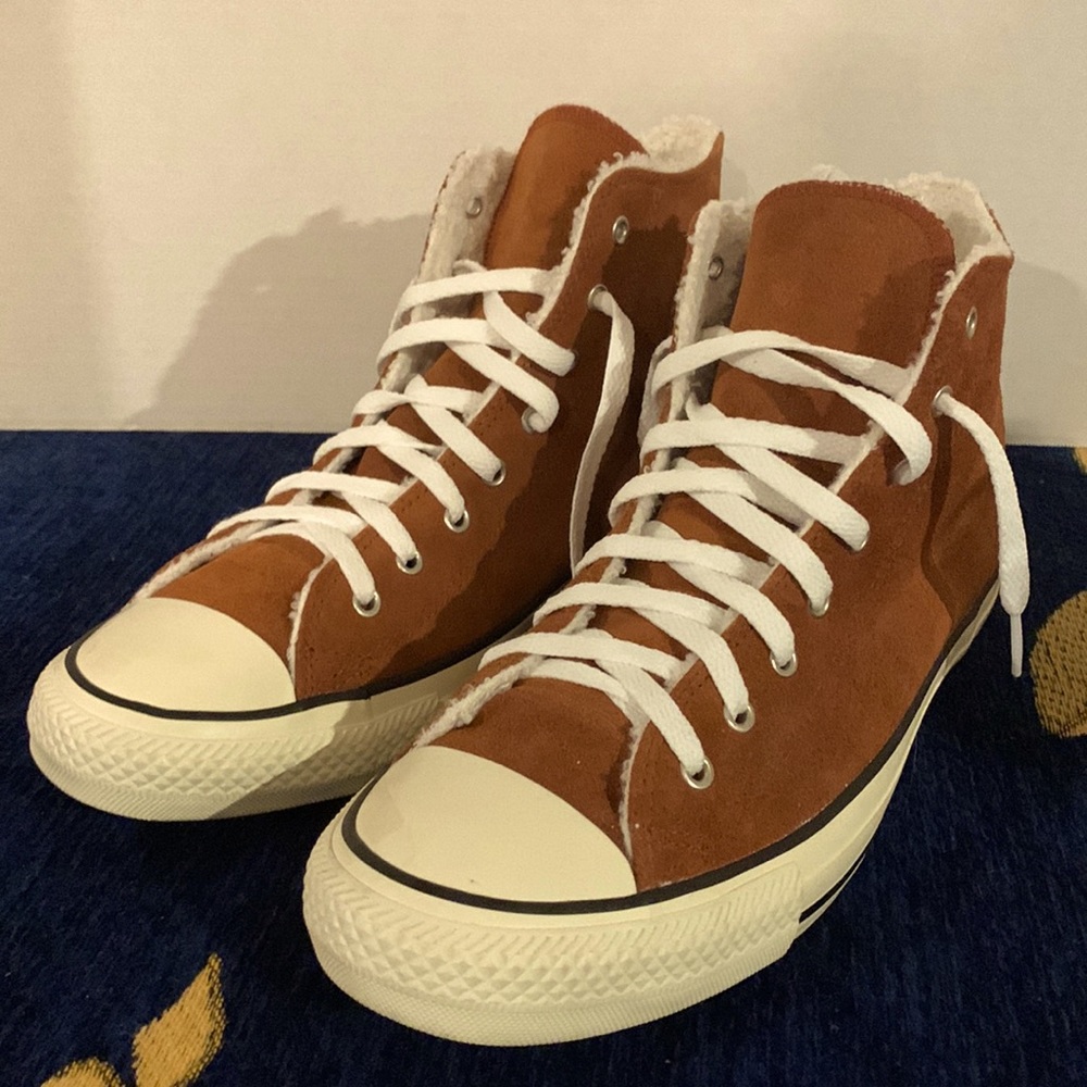 Chuck Taylor Suede Converse All Star High Top US10.5 UK8.5